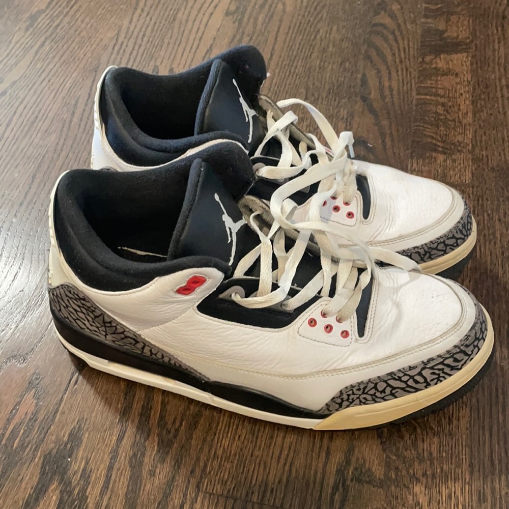 Air Jordan 3 Cement Sneakers